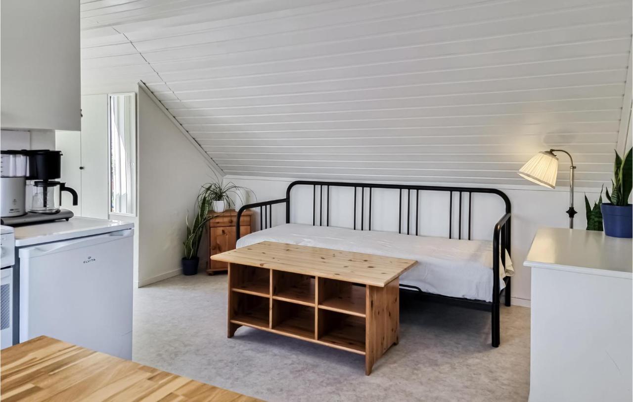 Stunning Apartment In Gullspang With Wifi Bagian luar foto
