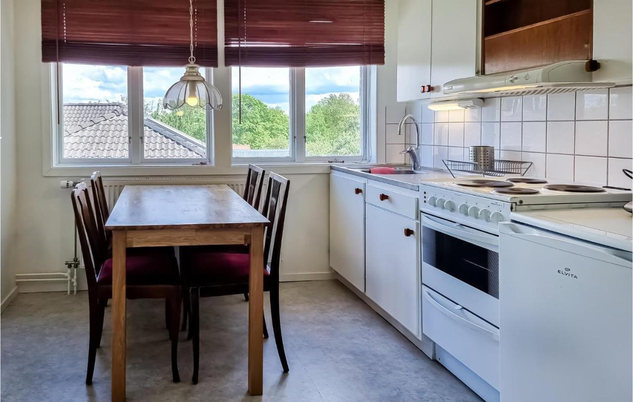 Stunning Apartment In Gullspang With Wifi Bagian luar foto